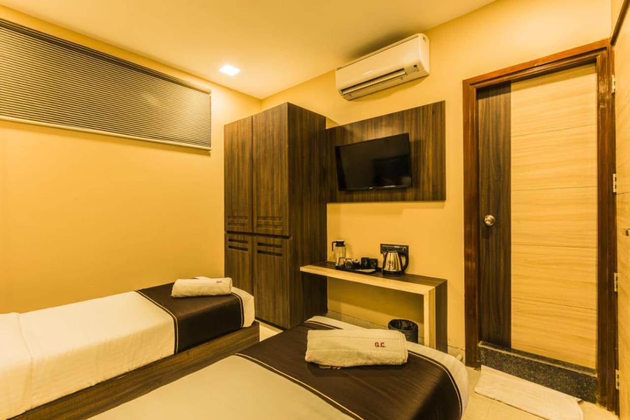 Hotel Golden Crown Mumbai Exterior foto