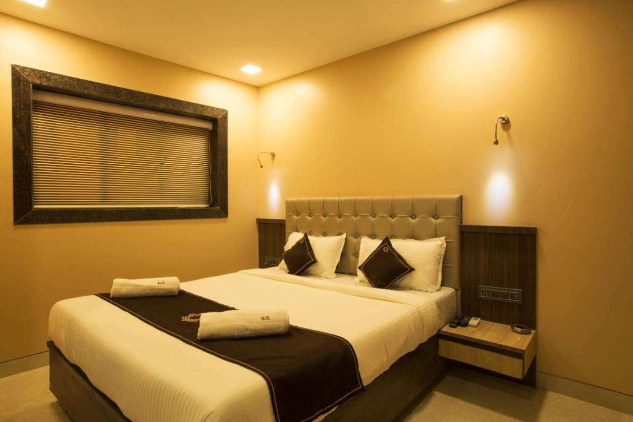Hotel Golden Crown Mumbai Exterior foto